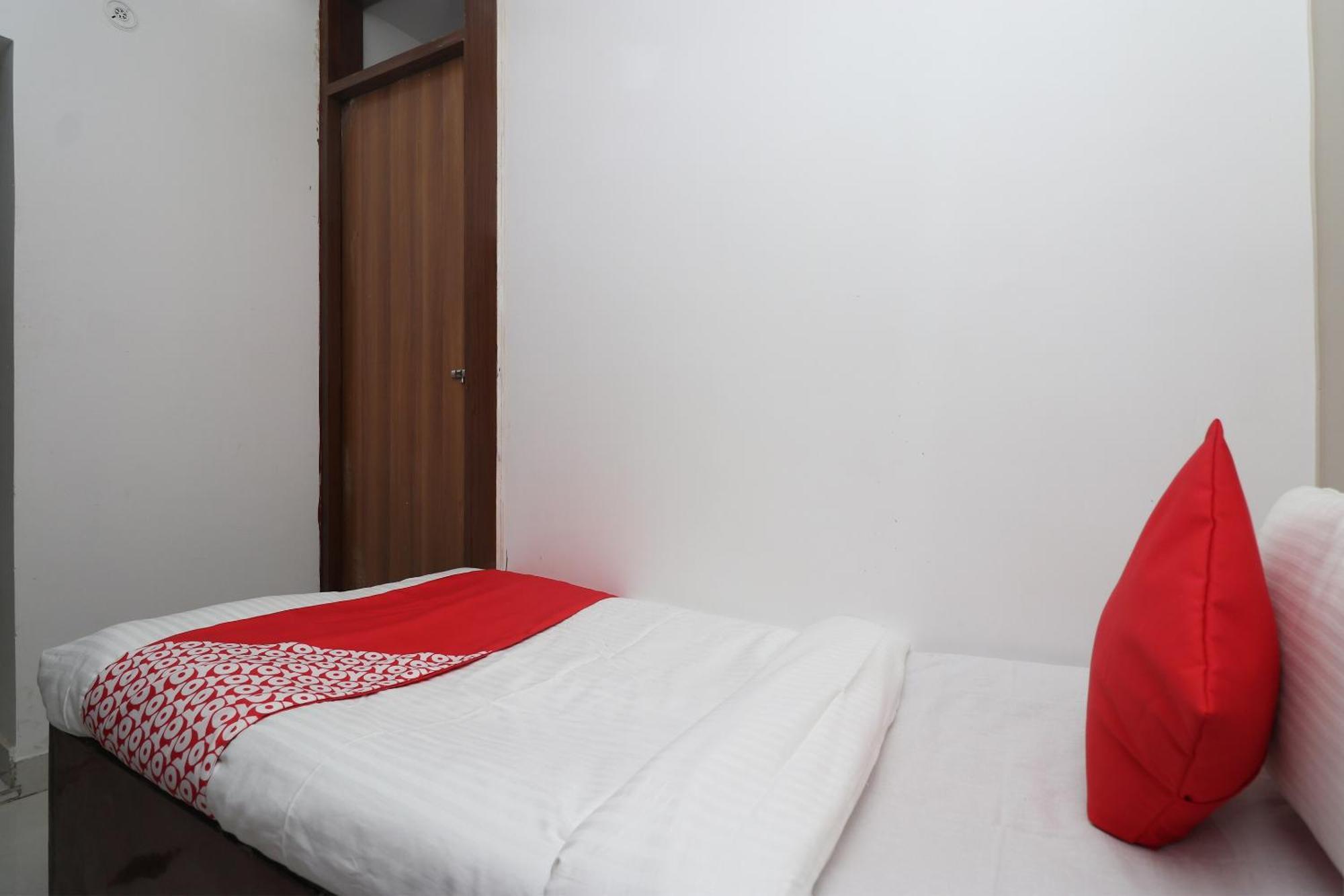 Hotel O Swastik Resort Colonelganj Exterior foto